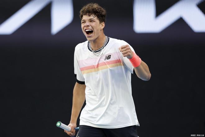 在通过篮球 在通过篮球