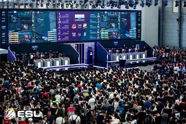 起奠定了坚 起奠定了坚